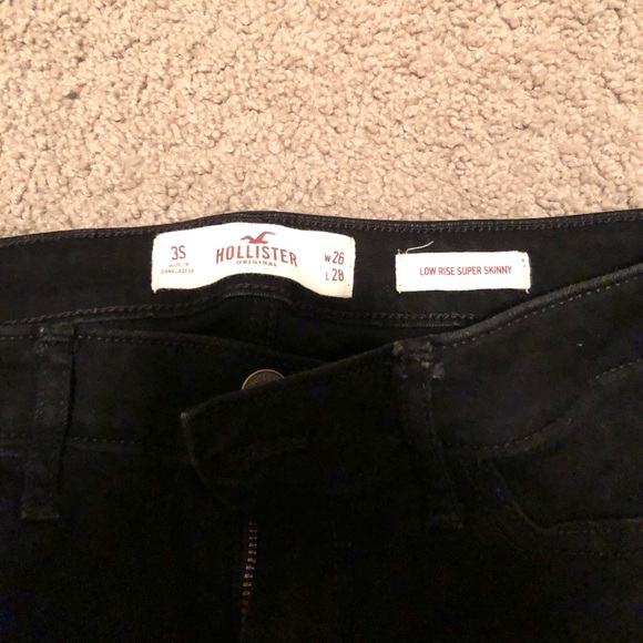 hollister low-rise skinny jeans - Picture 2 of 3